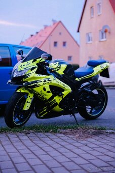 Suzuki gsxr 600