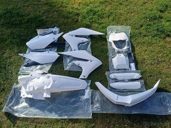 Kompletní Plastová Sada Acerbis