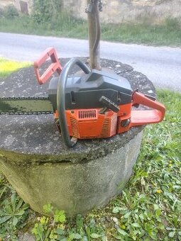 Motorová pila Husqvarna 61