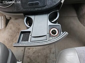 Nápoják, držák nápojů pití VW Multivan T5 T5.1