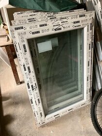 Prodám nová plastová okna