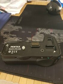 Battery grip  Pentax D-BG4 - 1