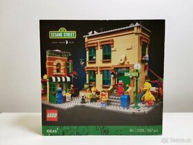 LEGO Ideas 21324 Sesame Street - 1