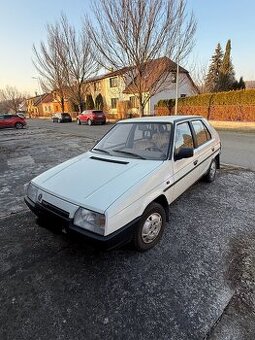 Skoda favorit 135l 1.majitel - 1