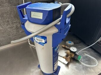 Vodní filtr Brita Filtr Quell 600ST/s displejem. GASTRO