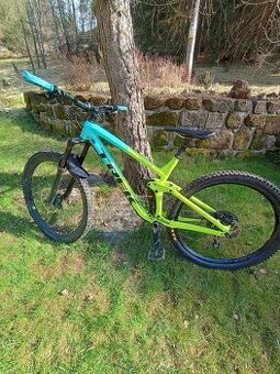 Trek Slash 8