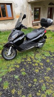 Piaggio X7 125 ,11 kw ,jak novy