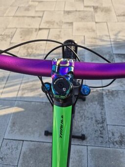 Giant trance 1 29