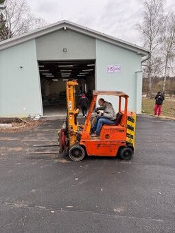 Vysokozdvižný vozík Clak C500 diesel