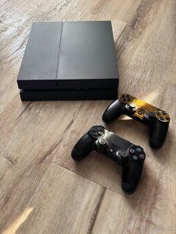 Ps4 500 Gb + 2 ovladače