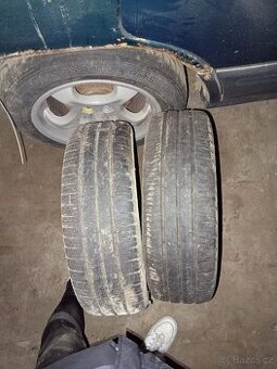Continental 185/60R15 84H