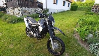 Yamaha XT660R, TOP stav, STK 2029, motard kola
