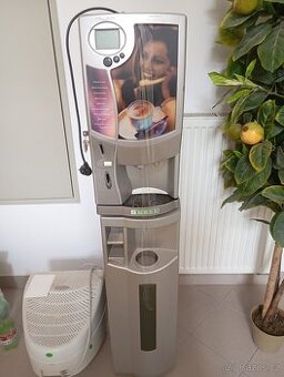 2x Nápojový automat na kávu