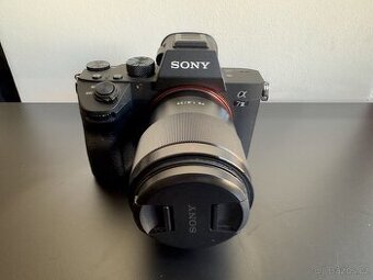 Sony A7 III + Sony 1.8 / 35mm - 1