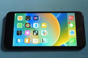 Apple iPhone 8 PLUS GOLD 64GB baterie 100%