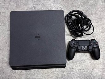 - PS4 Slim Sony 500GB konzole -