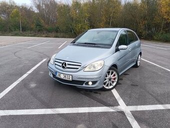 Mercedes Benz b200 turbo