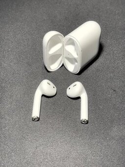 Apple AirPods 2