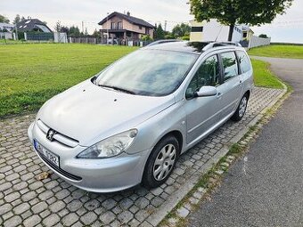 PEUGEOT 307 SW 1.6 HDI 66 KW 7 MÍST MALÝ NÁJEZD PO ROZVODECH