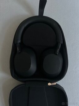 Sluchátka Sony WH-1000XM5
