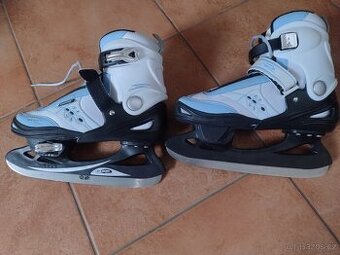 Dívčí brusle 34-37
