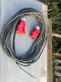 Prodlužovací kabel 400V 32A 5p gumový 25m