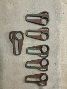 Náhradní díly na soustruh vodící pouzdro