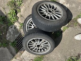 Originální alu kola 3ks BMW R16” + 5x letni pneu 205/55