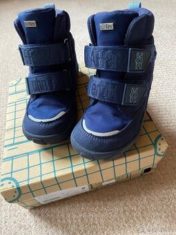 Zimní boty v záruce velikost 28