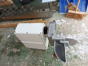 Profesionální gastro strouhač sýra – elektrický