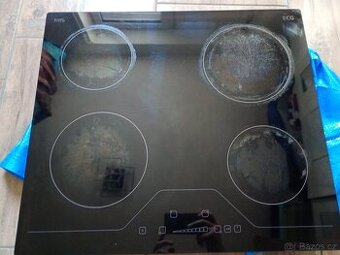 Sklokeramická deska