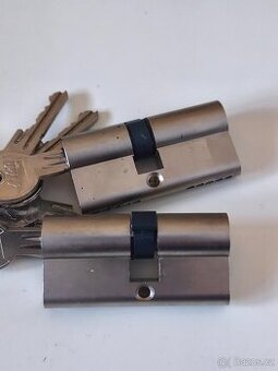 2× cylindrická vložka do dveří Star+ 10 klíčů (nové)