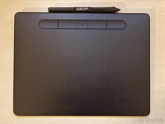 3x grafický tablet Wacom Intuos M, Pro M, Pro L