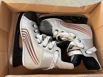 dětské brusle “Kanady” velikost 37