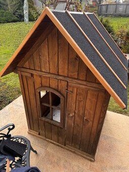 Dětský dřevěný zahradní domeček