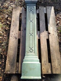 dva nové litinové sloupky