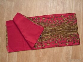 Dámská šála. Nová