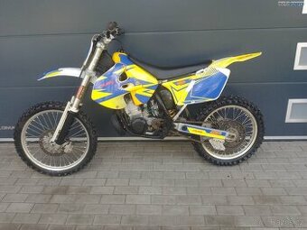 Suzuki 250 RM - ČTI POPISEK