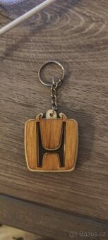 Dřevěná klíčenka HONDA – Pro fanoušky VTEC