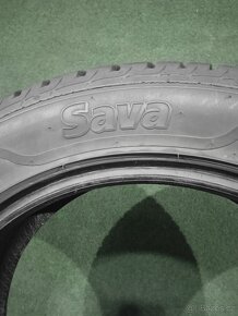 2ks zimni 215/55 r17 Sava