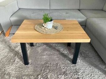 Elegantní konferenční stolek