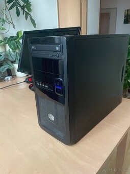 PC s monitorem - 1