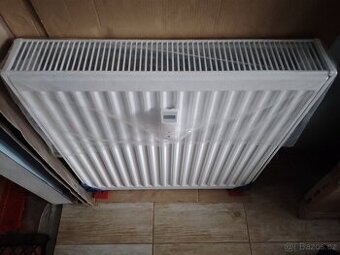 Radiátor deskový RADIK KLASIK 22. 600x600x100mm.