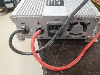 Měnič 12v/230v HQ