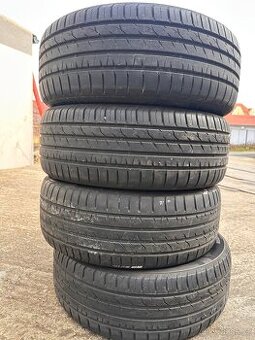 4x 235/55 ZR19 105W
