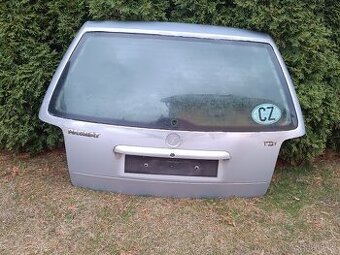 zadní páté dveře VW PASSAT B5 combi - 1