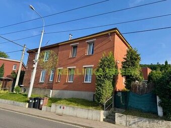 Prodej baťovského čtvrtdomku 3+kk se zahrádkou, Zlín, ul. Mo