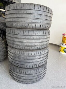 Pneu Michelin pilot sport 5 - 235/40 ZR 19