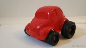 plastový Volkswagen brouk 70´léta