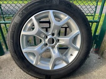 Zimní sada 17" Nexen 235/55 R17 + Ford Kuga alu disky